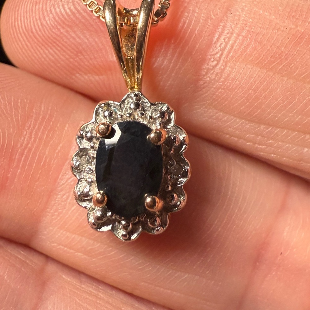 Gold‎ Tone Necklace with Black and Silver Pendant